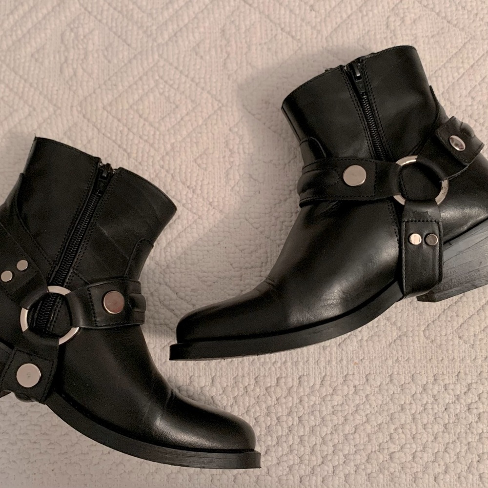 Motorcycle/black booties